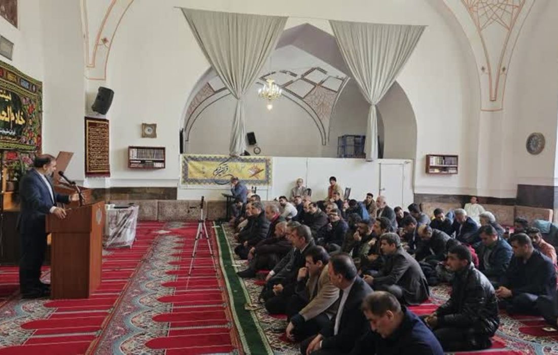 اقامه نماز عید فطر در مسجد کبود ایروان