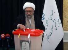 رئیس مجمع تشخیص مصلحت نظام رای خود را به صندوق انداخت